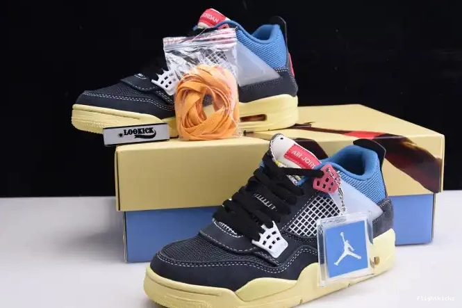 DC9533-001 AIR OFF NOIR RETRO JORDAN UNION 4 0628